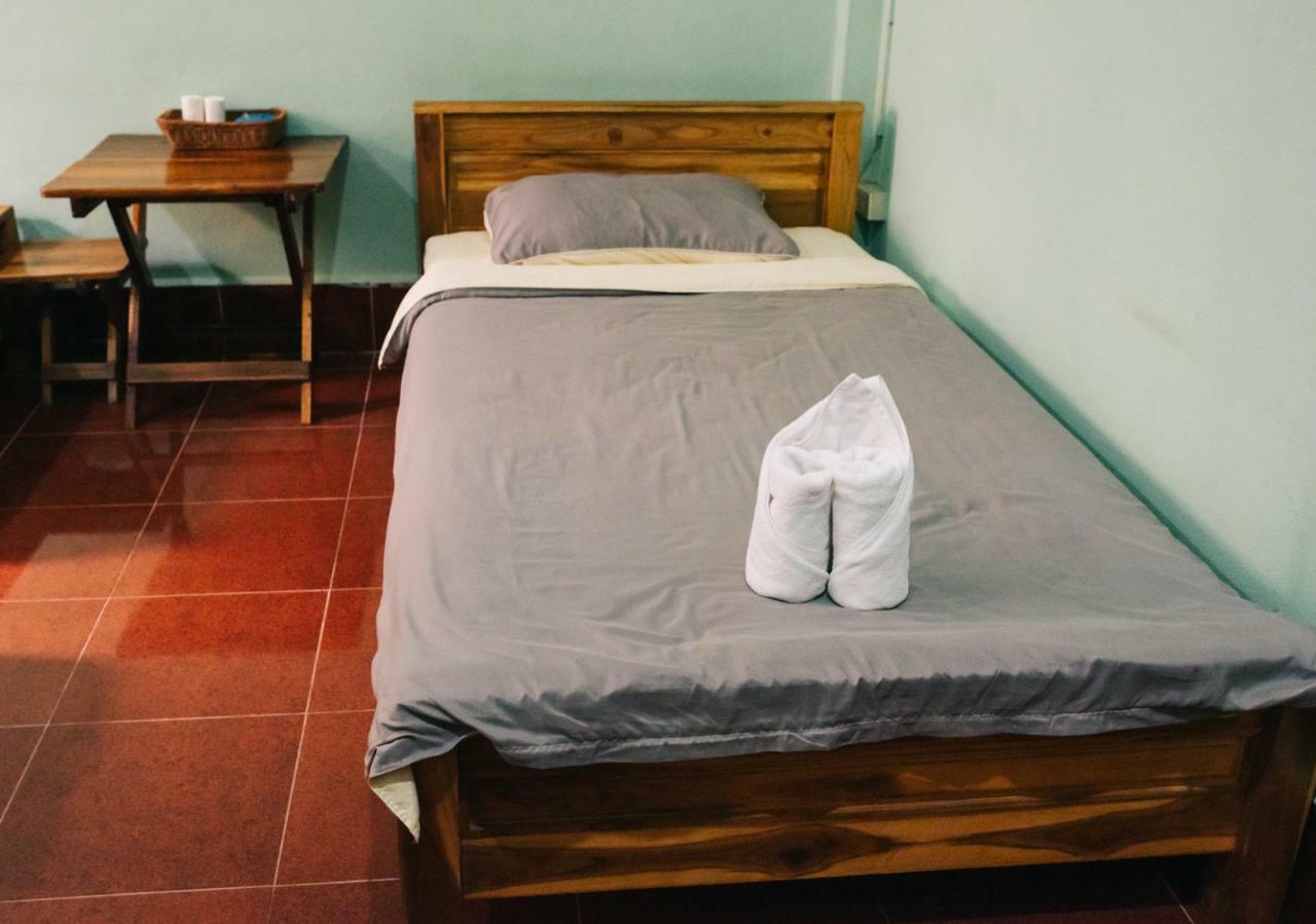 Mao Phasok Riverside Guesthouse Luangprabang Kültér fotó