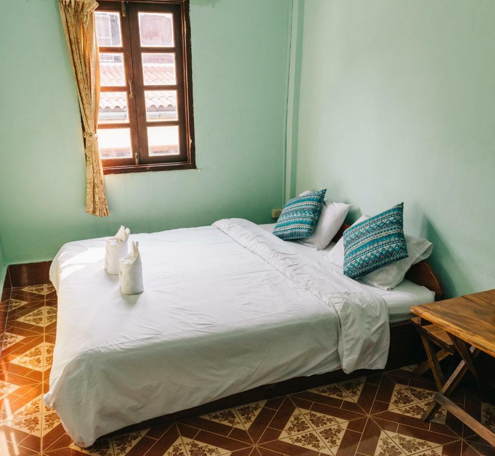 Mao Phasok Riverside Guesthouse Luangprabang Kültér fotó