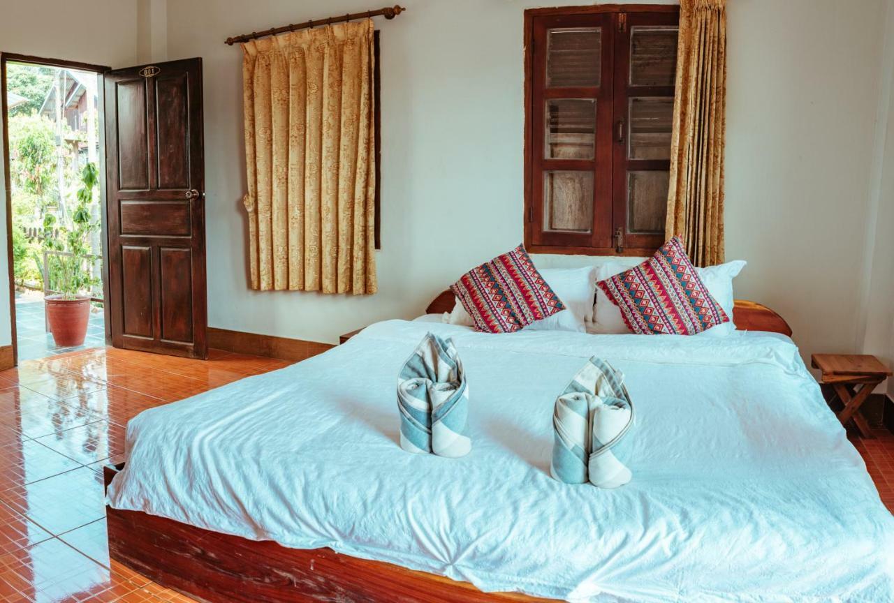 Mao Phasok Riverside Guesthouse Luangprabang Kültér fotó